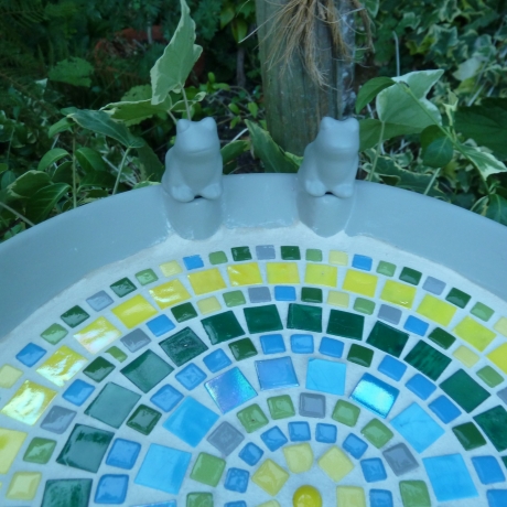 Mosaik Vogeltränke Keramik Frösche 