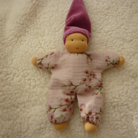 TausendschönStoffpuppen: Schlenkerchen Musselin