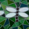 Mosaik  Garten Trittstein Dekostein rund Libellen weiß