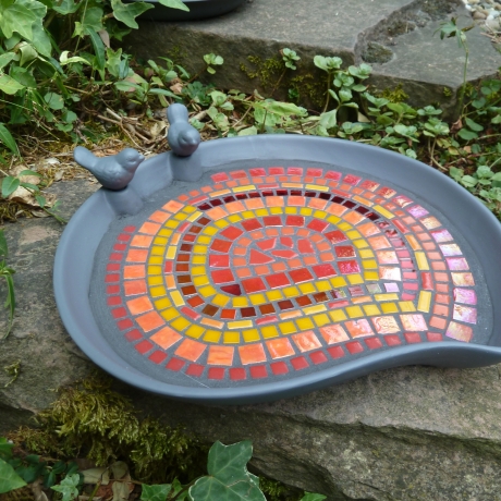 Mosaik Vogeltränke Blattform Rot orange