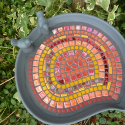 Mosaik Vogeltränke Blattform Rot orange