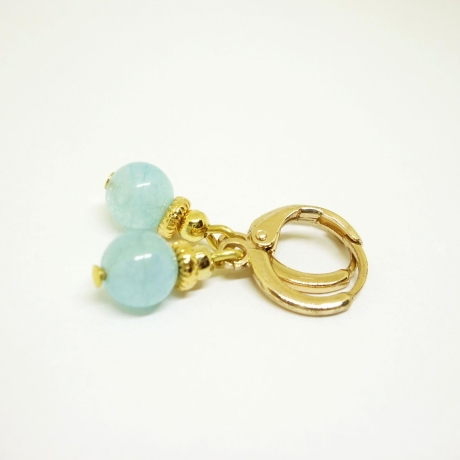 Mini-Creolen mit Aquamarin-Perlen, vergoldet