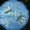 Mosaik  Garten Trittstein Dekostein rund Libellen hellgrün