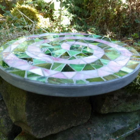 Mosaik  Garten Zierstein Dekostein rund Spirale