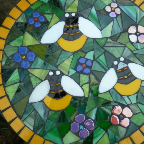 Mosaik  Garten Trittstein Bienen