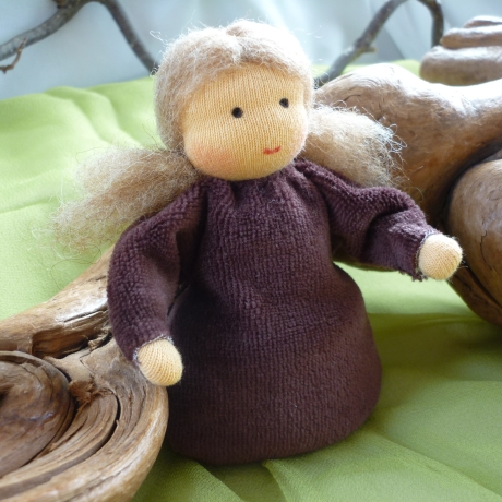 TausendschönStoffpuppen: Wurzelkind 