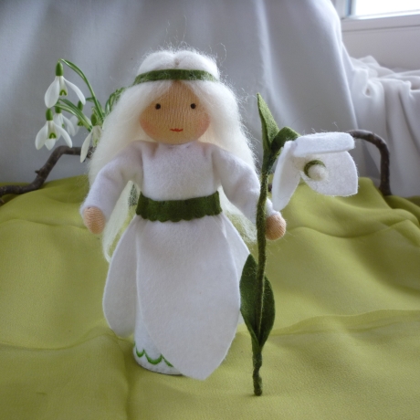 Blumenkind Schneeglöckchen