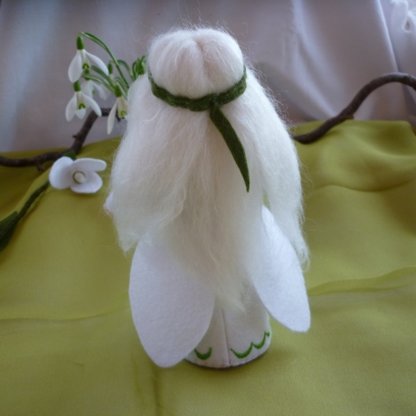 Blumenkind Schneeglöckchen