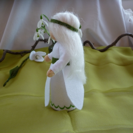 Blumenkind Schneeglöckchen