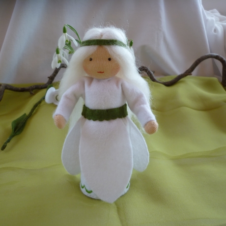 Blumenkind Schneeglöckchen