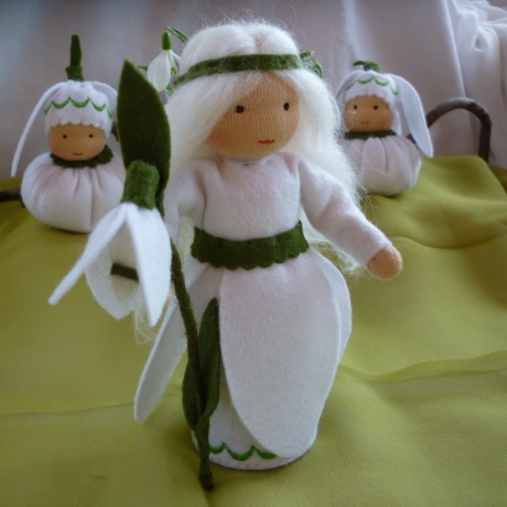 Blumenkind Schneeglöckchen