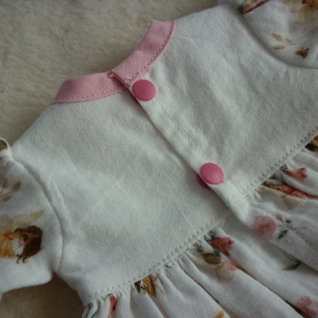 Süßes Puppenkleid für Puppengröße 37 - 40 cm. Musselin