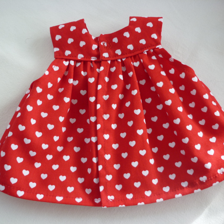 Schürzenkleid. Für Puppengröße 30 - 35 cm