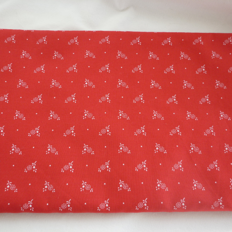 Schürzenkleid. Für Puppengröße 30 - 35 cm