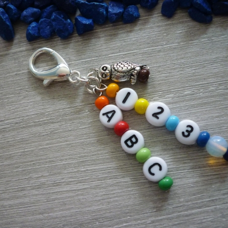 Charm / Taschenanhänger 'ABC' mit Eule / Einschulung