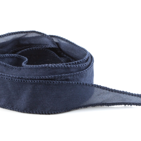 Handgefertigtes Habotai-Seidenband Nachtblau 1m Schmuckband