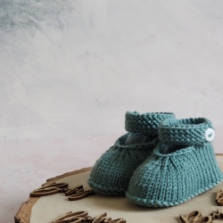 Babyschuhe mit Riemchen und Knopf, smaragdfarben,  0-3 Monate