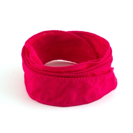 Handgefertigtes Habotai-Seidenband Ruby 1m Schmuckband