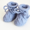 hellblaue Babyschuhe 3-6 Monate gestrickt Wolle Zopf