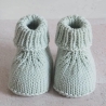 Babyschuhe in zartem Lindgrün, 0-3 Monate, gestrickt, aus Wolle