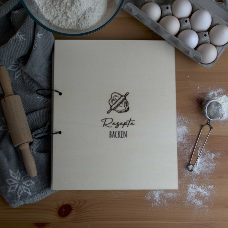 Rezeptordner aus Holz DIN A4, personalisierbares Koch- & Backbuch