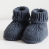 dunkelgraue Babyschuhe, 0-3 Monate, handgestrickt, aus Wolle