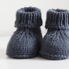 dunkelgraue Babyschuhe, 0-3 Monate, handgestrickt, aus Wolle