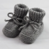 graue Babyschuhe 0-3 Monate Booties gestrickt aus Wolle