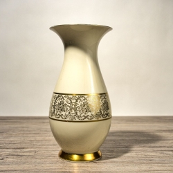 Bavaria Johann Seltmann Vohenstrauß Goldrand Vase