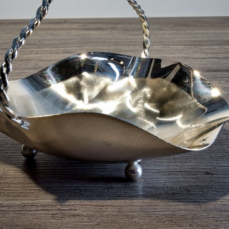 Feine versilberte Schale mit Bügel 19cm  (HS)