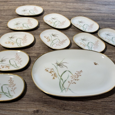 Hutschenreuther 10 Konfekttellerchen und eine Schale