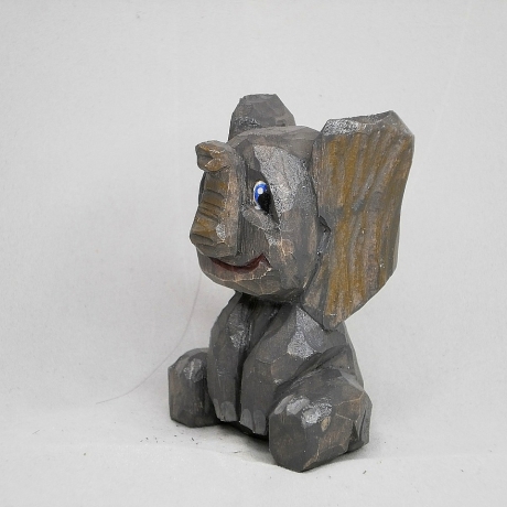 Elefant, hand geschnitzt und bemalt aus Lindenholz