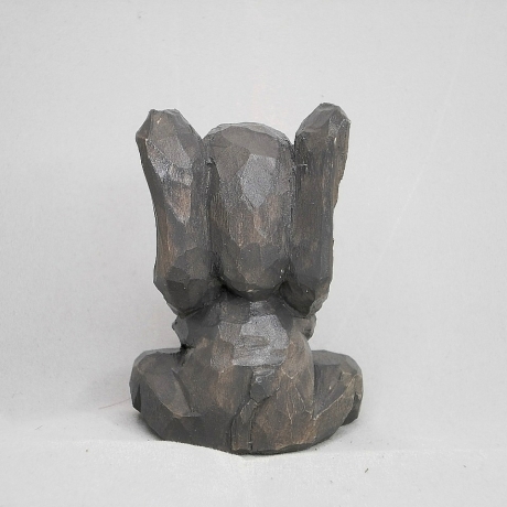 Elefant, hand geschnitzt und bemalt aus Lindenholz