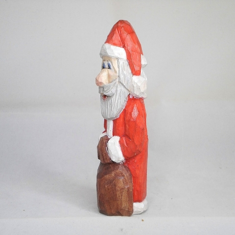 Weihnachtsmann, hand geschnitzt und bemalt