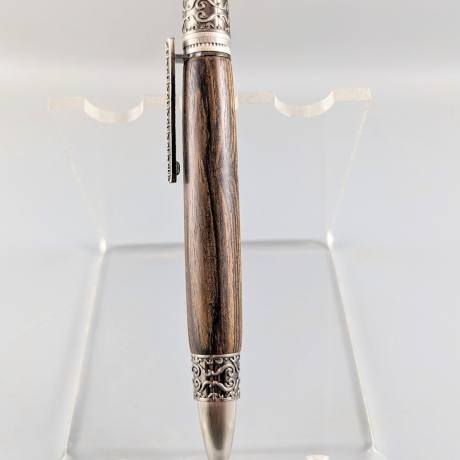 Kugelschreiber aus Cocobolo mit Verzierungen