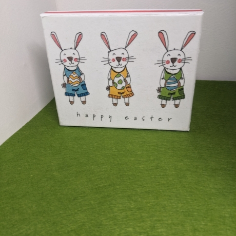 Drei Osterhasen - Happy Easter, Geschenkkarton