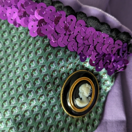 Armschmuck, Blusenmanschetten, Seide 100%, vergoldete Gemmeknöpfe