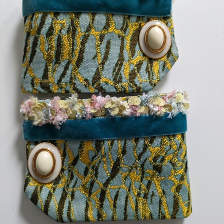 Blusenmanschetten, Armschmuck, Unikat-Anfertigung, vergolde.Knopf