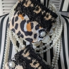 Einzigartiger Armschmuck im Leoprint Design