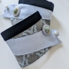 Extravanter Armschmuck mit vergoldeten Manschettenknöpfen