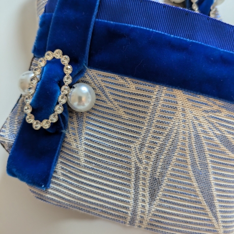 Exclusiver Armschmuck mit antiken Strasselementen, Einzelstück
