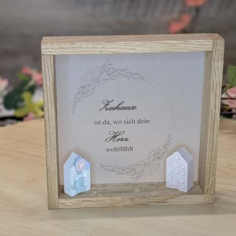 Dekorativer Holzrahmen mit liebevollen Spruch & Lichterkette