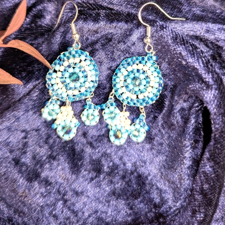 Ohrringe hängend, handgemacht, boho Ohrhänger in Himmelblau