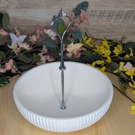 Deko-Schale in Etagerenform