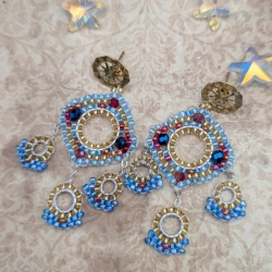 Boho Hängeohrringe aus Glasperlen in Gold/Blau, handmade