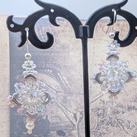 Boho Hängeohrringe aus Glasperlen in Transparent, handmade