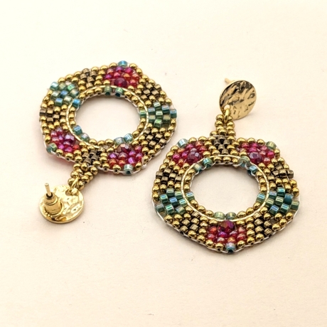 Boho Hängeohrringe aus Glasperlen in Gold, handmade