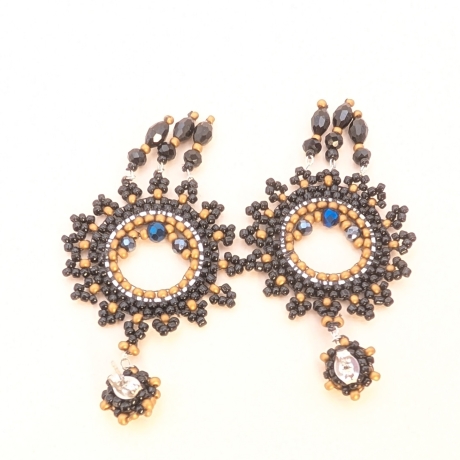 Boho Hängeohrringe aus Glasperlen in Schwarz/Gold, handmade