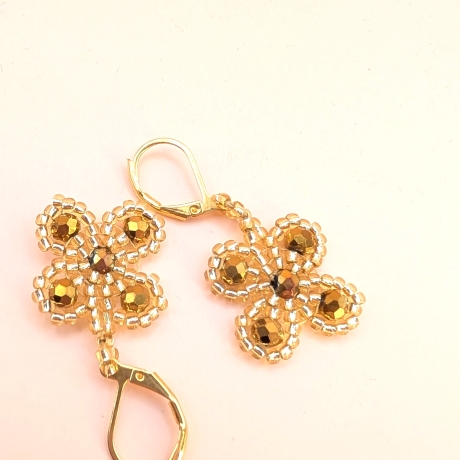 Valentinstag Geschenk, Handgefertigte Ohrringe in Gold  Boho 