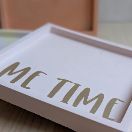 kleiner eckiger Teller